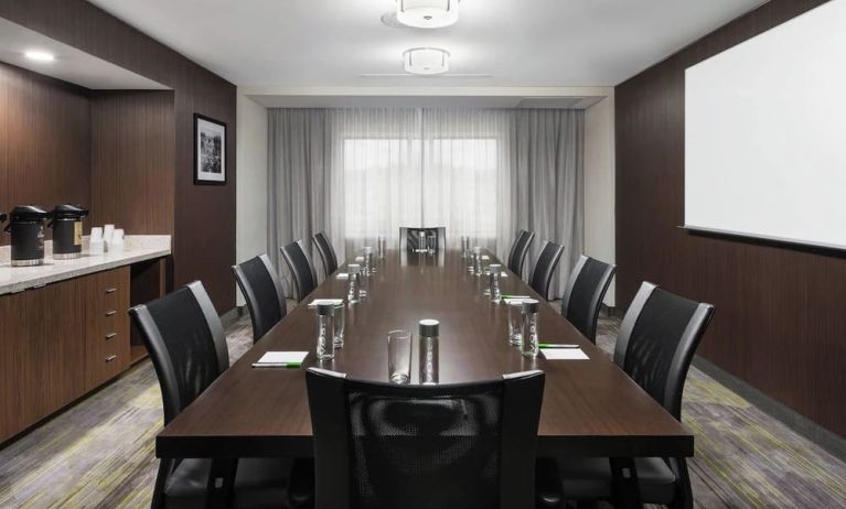 Professional meeting room at Courtyard By Marriott Ruston.