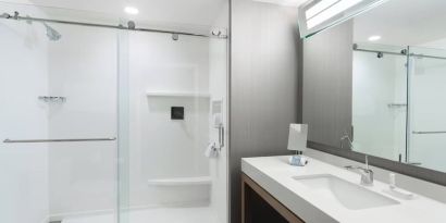 Guest bathroom with shower at Courtyard By Marriott Ruston.