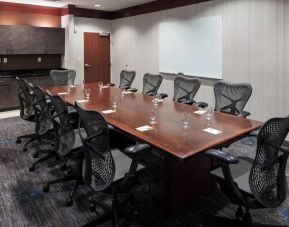 Professional meeting room at Courtyard By Marriott Santa Clarita Valencia.