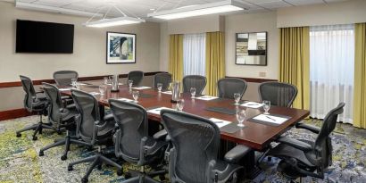 Professional meeting room at DoubleTree Suites By Hilton Hotel Charlotte - SouthPark.