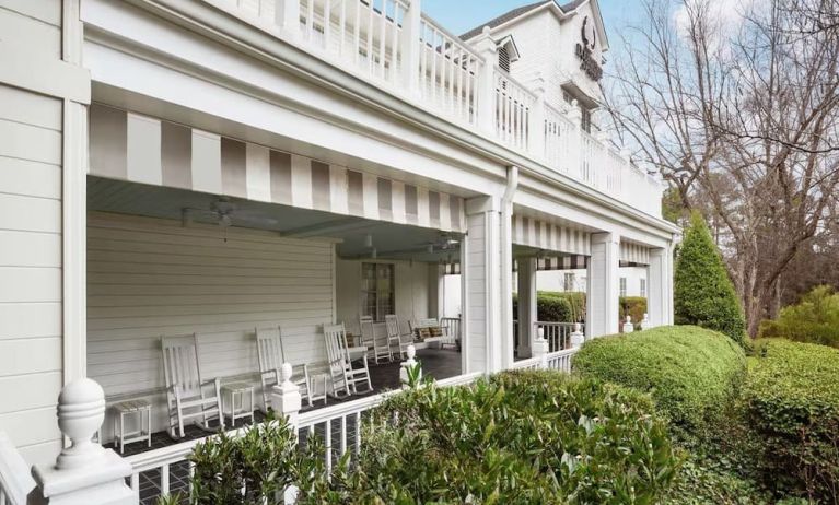 Patio at DoubleTree Raleigh Durham Airport At Research Triangle Park.