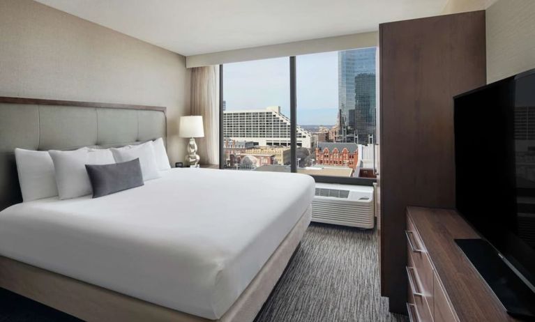 Day use room with natural light at Embassy Suites By Hilton Fort Worth Downtown.
