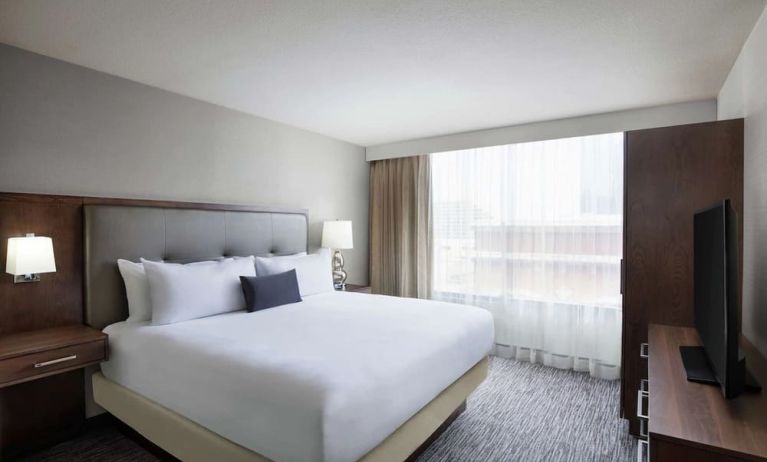 Day use room with natural light at Embassy Suites By Hilton Fort Worth Downtown.
