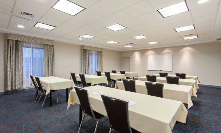 Meeting room at Hampton Inn & Suites Clovis.