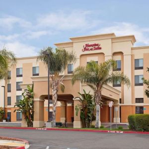 Hotel exterior at Hampton Inn & Suites Clovis.