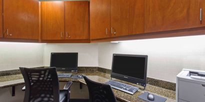 Business center available at Hampton Inn & Suites Clovis.