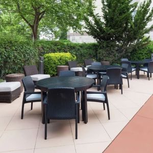 Seats in the garden available at Hilton Garden Inn Sacramento/South Natomas.