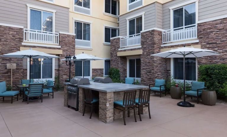 BBQ/picnic area at Homewood Suites Agoura Hills.
