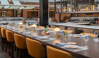 Dining area perfect for coworking at Hyatt Regency Princeton.