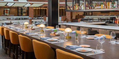 Dining area perfect for coworking at Hyatt Regency Princeton.