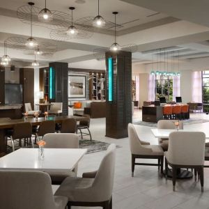 Dining area perfect for coworking at Marriott Boca Raton.