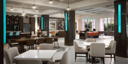 Dining area perfect for coworking at Marriott Boca Raton.