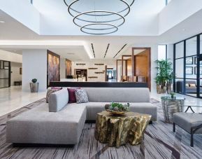 Lobby and coworking lounge at Marriott Baton Rouge.