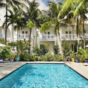 Outdoor pool at Parrot Key Hotel & Villas.