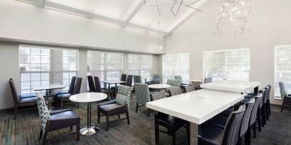 Dining area perfect for coworking at Residence Inn By Marriott Provo.