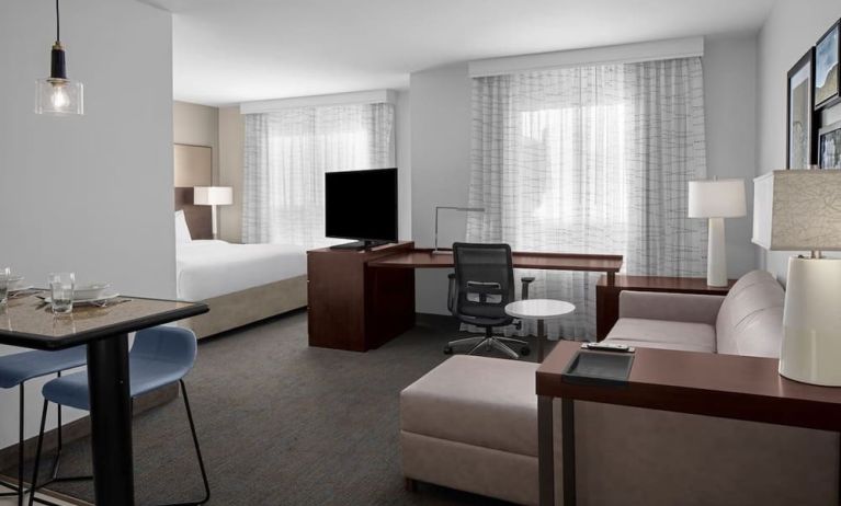 Day use room with living area at Residence Inn Santa Clarita.