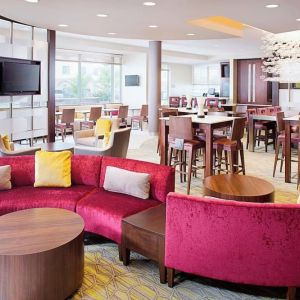 Lobby and coworking lounge at Springhill Suites Carle Place.