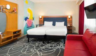 Day use twin room at ibis Styles Birmingham NEC.