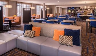 Lobby and coworking lounge at Courtyard By Marriott Boise West/Meridian.