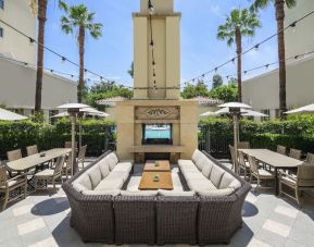 Courtyard perfect for coworking at Hyatt Regency Valencia.