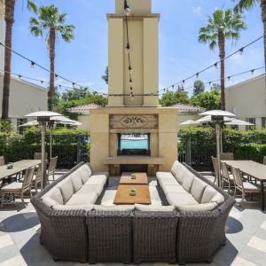 Courtyard perfect for coworking at Hyatt Regency Valencia.