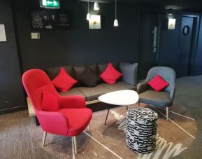 Lobby lounge at Ibis Birmingham Bordesley.