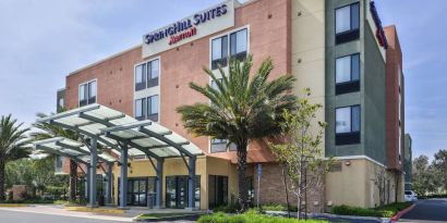 Hotel exterior at SpringHill Suites By Marriott Irvine John Wayne Airport/Orange County.