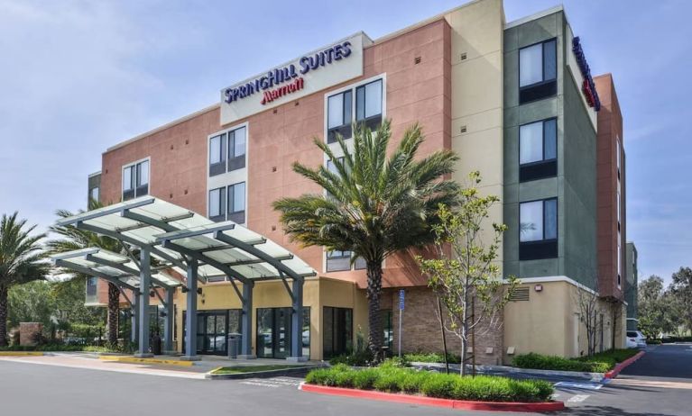 Hotel exterior at SpringHill Suites By Marriott Irvine John Wayne Airport/Orange County.