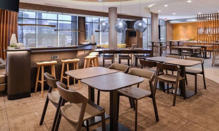 Dining area perfect for coworking at SpringHill Suites By Marriott Irvine John Wayne Airport/Orange County.