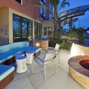 Fire pit perfect for coworking at SpringHill Suites By Marriott Irvine John Wayne Airport/Orange County.