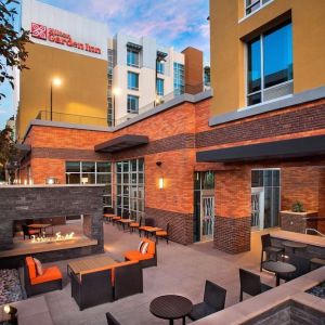 Courtyard perfect for coworking at Hilton Garden Inn Burbank Downtown.