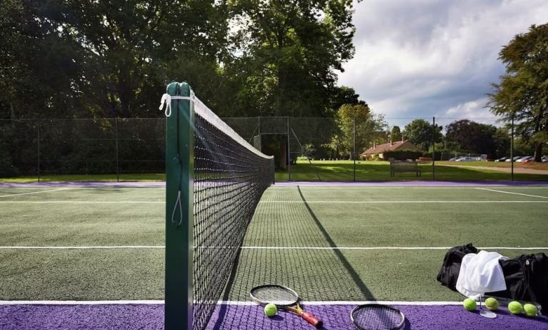 Tenis courtyard at Alexander House Hotel And Utopia Spa Hotel.