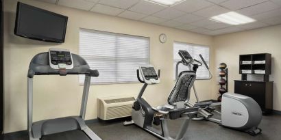 Fitness center at Hampton Inn Phoenix-Midtown-Downtown Area.