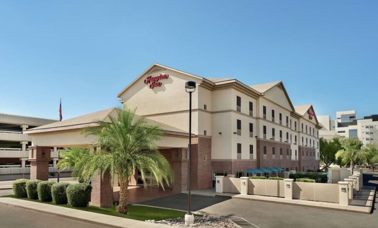 Hotel exterior at Hampton Inn Phoenix-Midtown-Downtown Area.