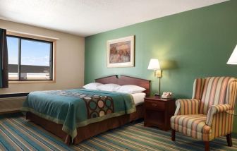 Day use room with natural light at Coratel Inn & Suites By Jasper New Richmond.