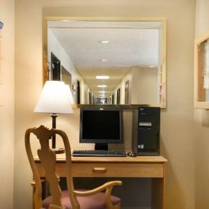 Business center available at Coratel Inn & Suites By Jasper New Richmond.