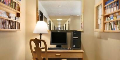 Business center available at Coratel Inn & Suites By Jasper New Richmond.