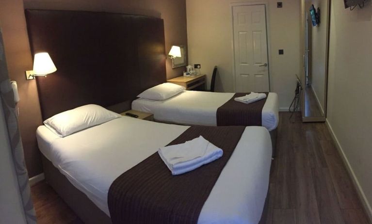 Day use twin room at Gatwick Belmont Hotel.