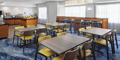 Dining area perfect for coworking at Fairfield Inn By Marriott Denver Airport.