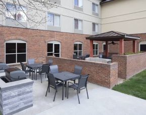 Barbecue area at Fairfield Inn By Marriott Denver Airport.