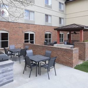 Barbecue area at Fairfield Inn By Marriott Denver Airport.