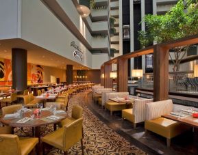 Dining area perfect for coworking at Hyatt Regency Dallas.