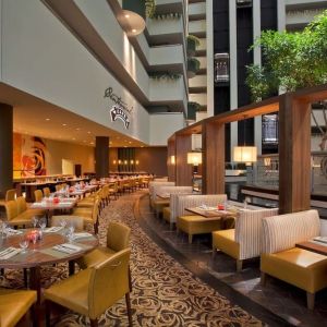 Dining area perfect for coworking at Hyatt Regency Dallas.