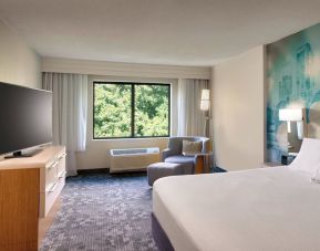 Day use room with natural light at Courtyard By Marriott Charlotte Airport/Billy Graham Parkway.