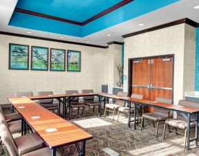 Meeting room at Hampton Inn & Suites Atlanta Perimeter Dunwoody.