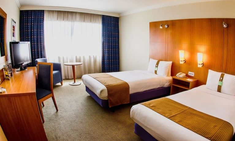 Day use twin room at Holiday Inn London - Heathrow M4J4.