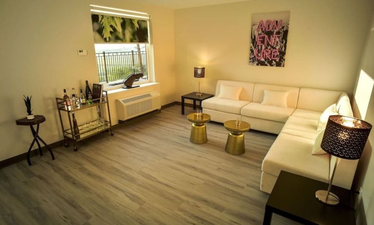 In-room living at Wyndham Garden North Bergen Near Secaucus.