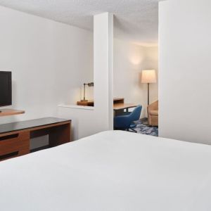 Day use room amenities at Fairfield Inn & Suites By Marriott Jacksonville.