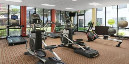 Fitness facility at Courtyard By Marriott Dallas DFW Airport North/Irving.