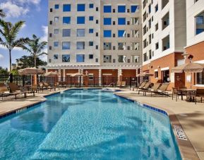 Refreshing outdoor pool at Hyatt HOUSE Fort Lauderdale Airport-South & Cruise Port.